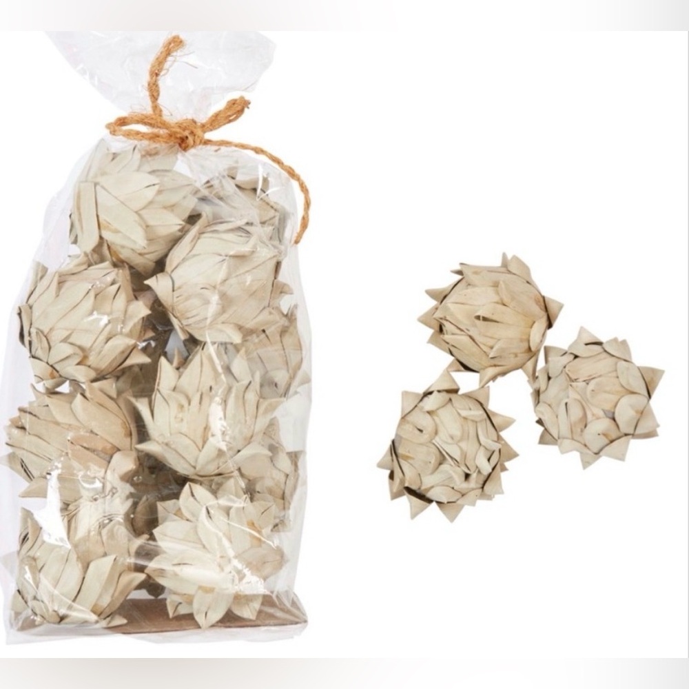 Set of 3 Bags of Natural Palm Leaf Artichokes- Neutral Sage Green